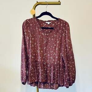 American Eagle Women's Maroon Floral Print Pleated Top